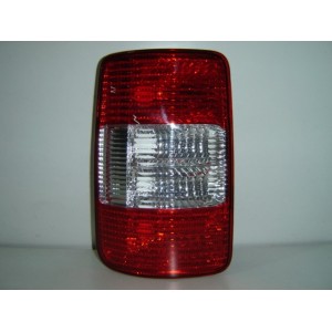 Compra PILOTO TRASERO IZQUIERDO VW VW CADDY 04- al mejor precio en todocarrocería.com
