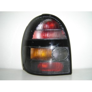 Compra PILOTO TRASERO IZQUIERDO (AHUMADO) OPEL OPEL CORSA 93- al mejor precio en todocarrocería.com