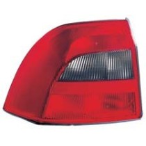 Achetez FEU ARRIÈRE GAUCHE (FUMÉ) OPEL VECTRA 99- au meilleur prix sur todocarrocería.com