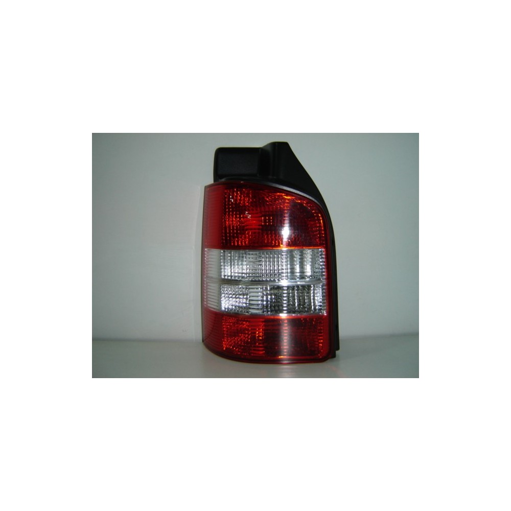 Compra PILOTO TRASERO IZQUIERDO (BLANCO 2P) VW VW TRANSPORTER 03- al mejor precio en todocarrocería.com