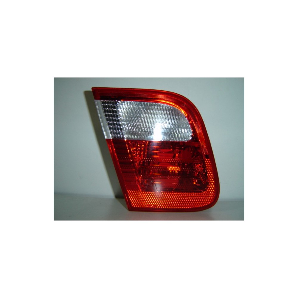 Compra PILOTO TRASERO IZQUIERDO (CENTRAL 4 PUERTAS) BMW BMW E46 98- al mejor precio en todocarrocería.com