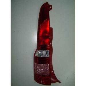Achetez FEU ARRIÈRE GAUCHE (CORPS ROUGE) FIAT FIAT PANDA 03- au meilleur prix sur todocarrocería.com