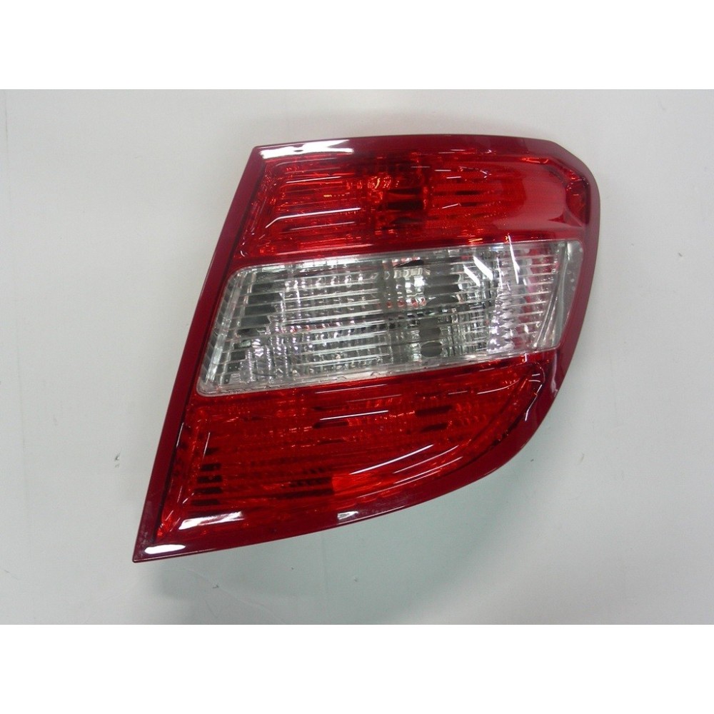 Achetez FEU ARRIÈRE GAUCHE (SW ROUGE/FUMÉ) MERCEDES MERCEDES C W204 07- au meilleur prix sur todocarrocería.com