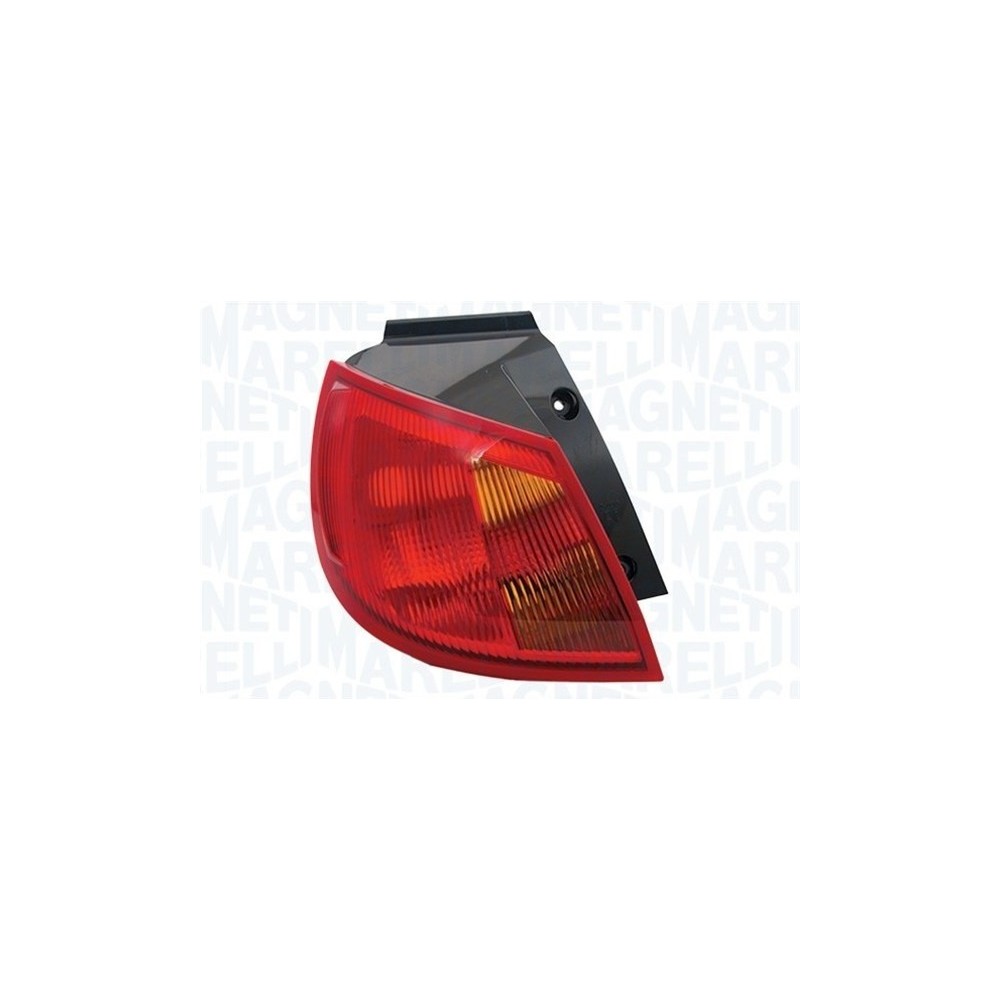 Compra PILOTO TRASERO IZQUIERDO EXTERIOR MAGNETI MARELLI (3P) MITSUBISHI MITSUBISHI COLT 04- al mejor precio en todocarrocería.c