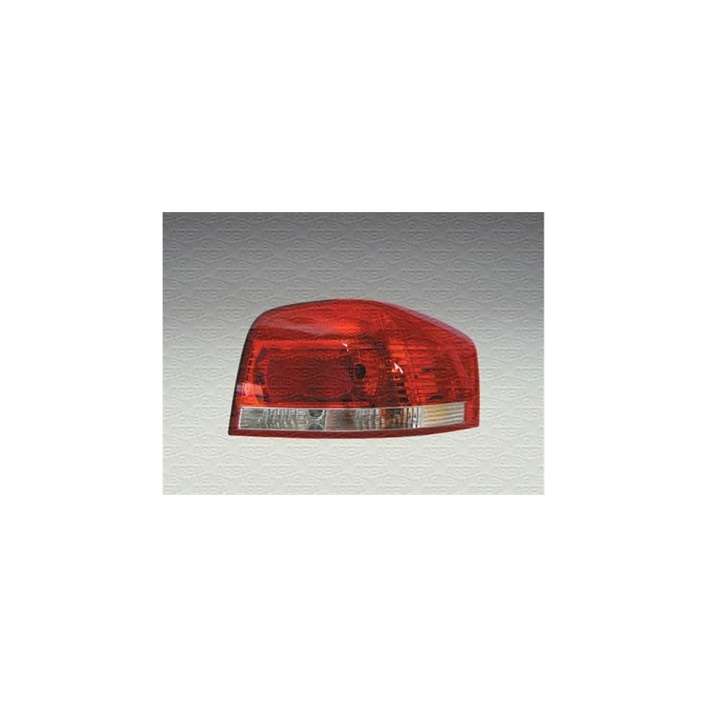 Achetez FEU ARRIÈRE GAUCHE MAGNETI MARELLI (3P) AUDI AUDI A3 03- au meilleur prix sur todocarrocería.com