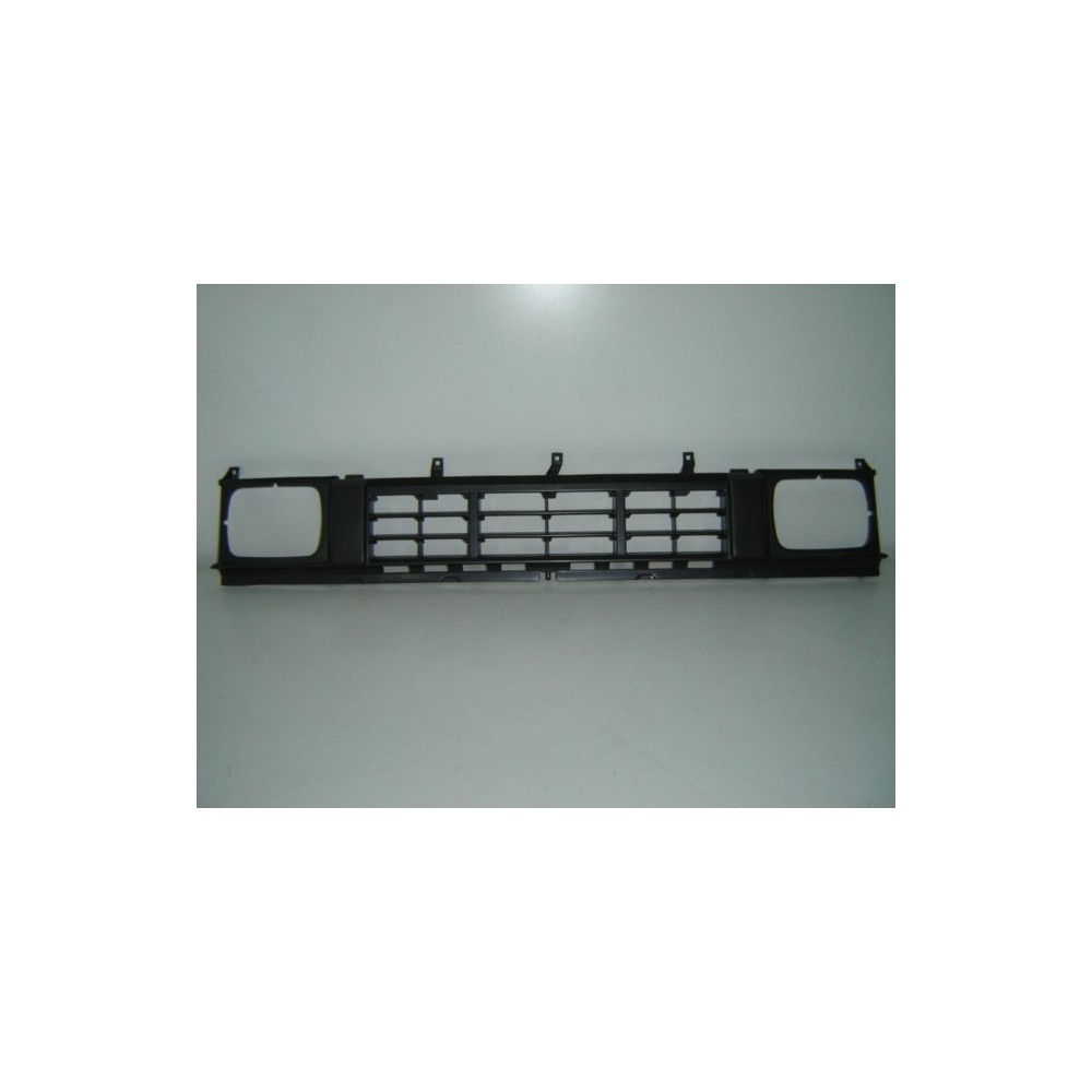 Achetez GRILLE (2RM) NISSAN NISSAN KING CAB 87- au meilleur prix sur todocarrocería.com.