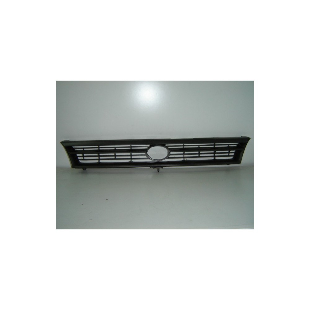 Achetez GRILLE (BERLINE) TOYOTA TOY. COROLLA AE100 92- au meilleur prix sur todocarrocería.com