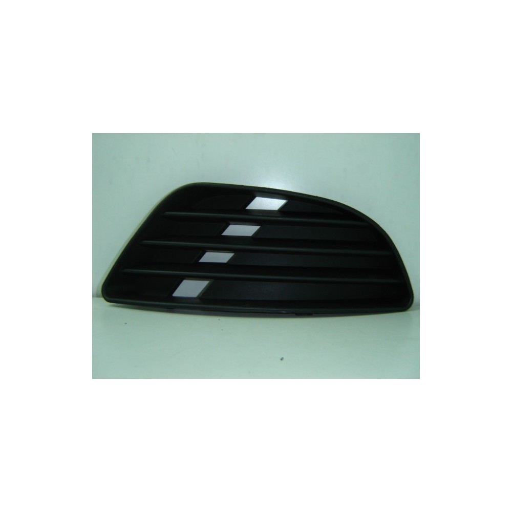 Achetez GRILLE DE DROITE PARE-CHOCS (SANS TROUS) FORD FIESTA 02- au meilleur prix sur todocarrocería.com.