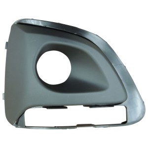 Achetez GRILLE DROITE PARE-CHOCS AVANT (AVEC TROU POUR ANTI-BROUILLARD + BANDE CHROMÉE) PEUGEOT PEUGEOT 108 14- au meilleur prix