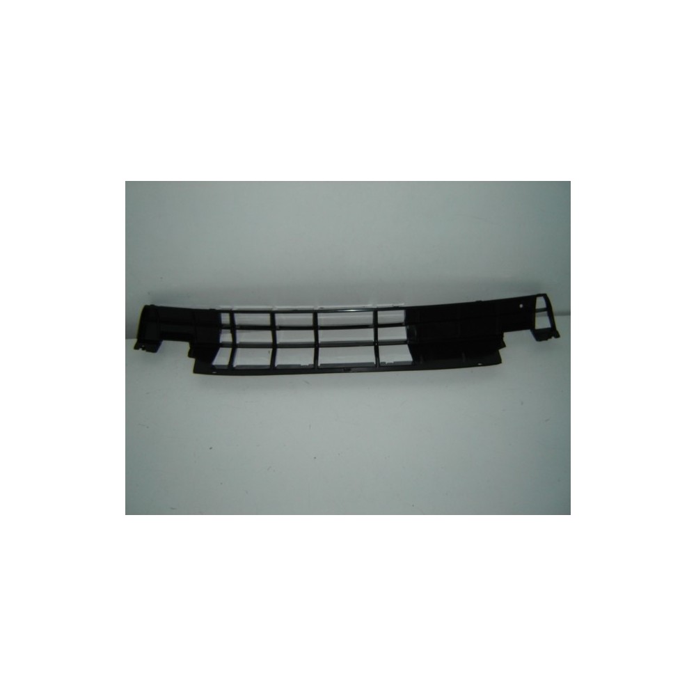Achetez GRILLE INFÉRIEURE PARE-CHOCS VW VW PASSAT 88- au meilleur prix sur todocarrocería.com