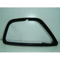 Compra REJILLA IZQUIERDA PARAGOLPES DELANTERO (C/FUROS) FORD FORD FOCUS 02- al mejor precio en todocarrocería.com
