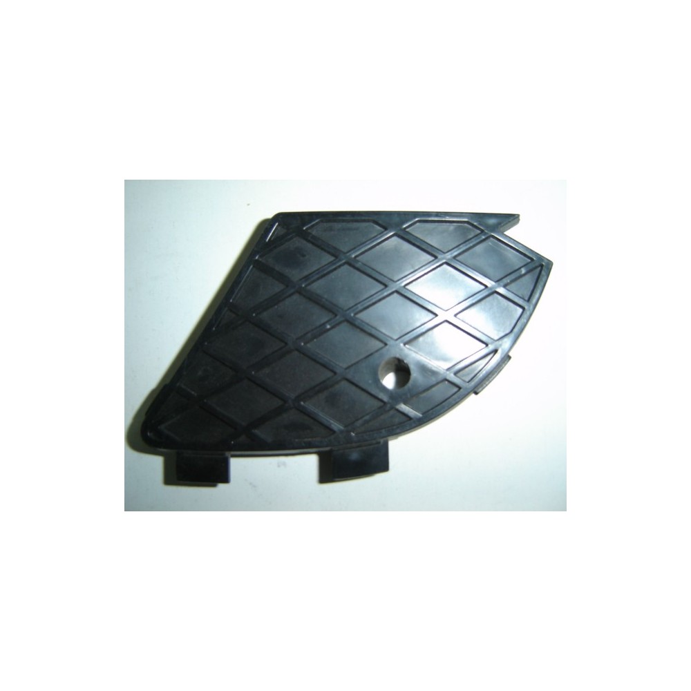 Achetez GRILLE GAUCHE PARE-CHOCS AVANT (EXTÉRIEUR) MERCEDES MERCEDES W210 99- au meilleur prix sur todocarrocería.com