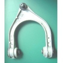 Compra BRAZO SUSPENSIÓN SUPERIOR DERECHO MERCEDES MERCEDES W211 2002- al mejor precio en todocarrocería.com