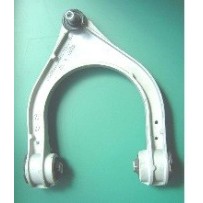 Compra BRAZO SUSPENSIÓN SUPERIOR DERECHO MERCEDES MERCEDES W211 2002- al mejor precio en todocarrocería.com