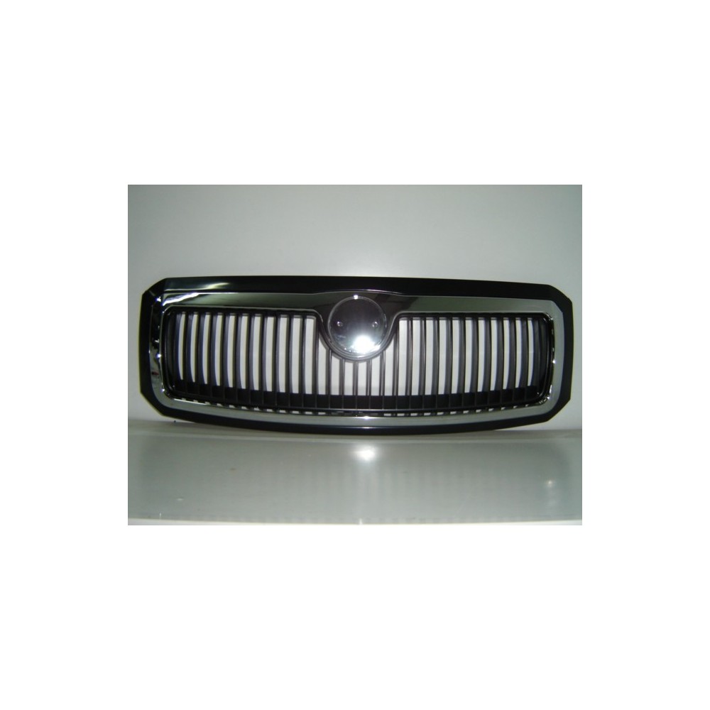 Achetez GRILLE NOIRE (AVEC ANNEAU CHROMÉ) SKODA SKODA FABIA 99- au meilleur prix sur todocarrocería.com