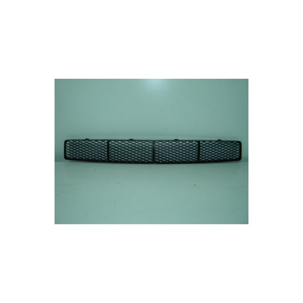 Achetez GRILLE DE BOUCLIER AVANT (AVEC TROUS)(LOSANGE) FORD FORD FOCUS 98- au meilleur prix sur todocarrocería.com