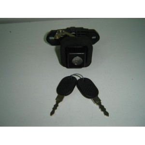 Compra CERRADURA MALETERO C/LLAVE FIAT FIAT UNO 89- al mejor precio en todocarrocería.com