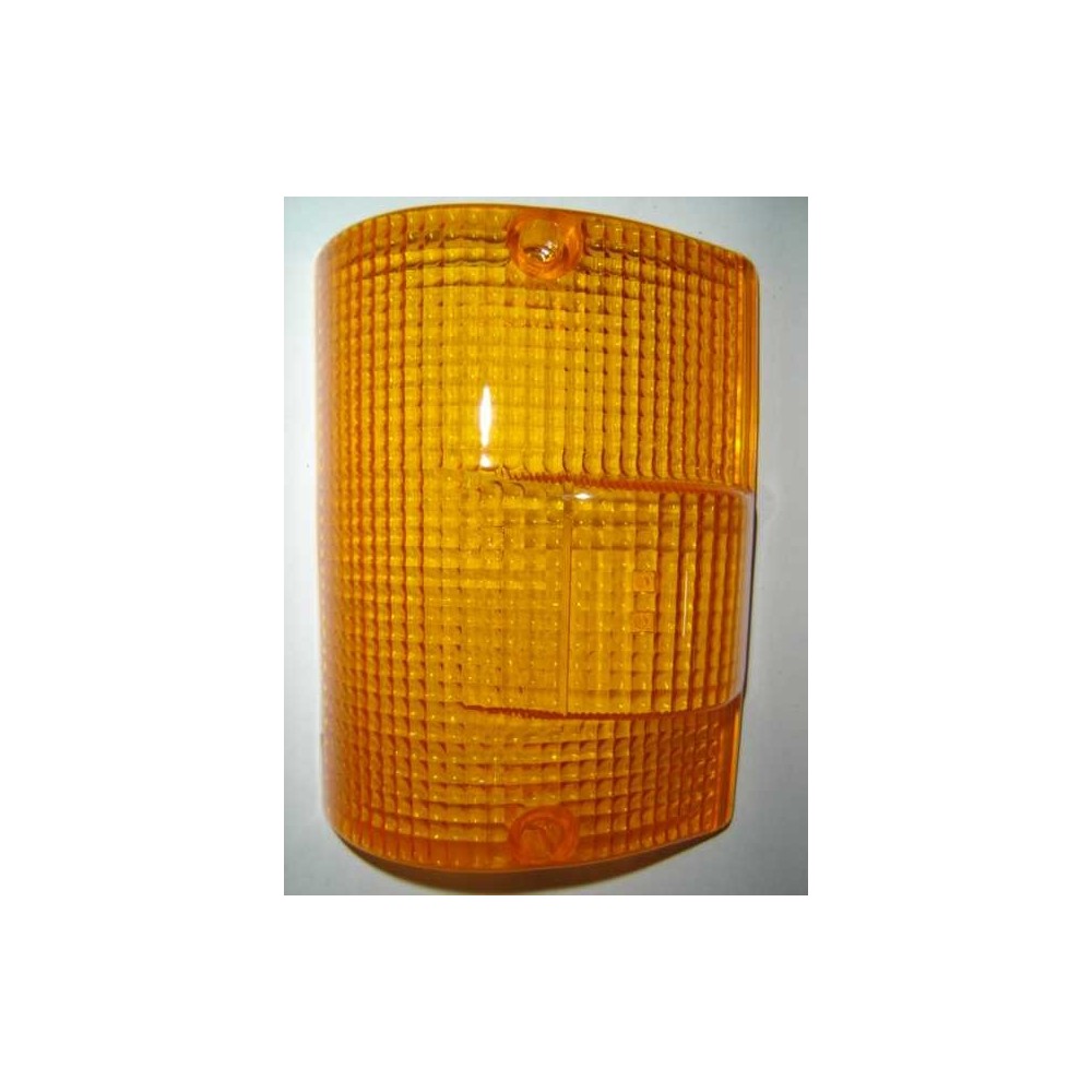 Compra CRISTAL DE PILOTO DELANTERO IZQUIERDO MITSUBISHI MITSU CANTER 331/444 87- al mejor precio en todocarrocería.com
